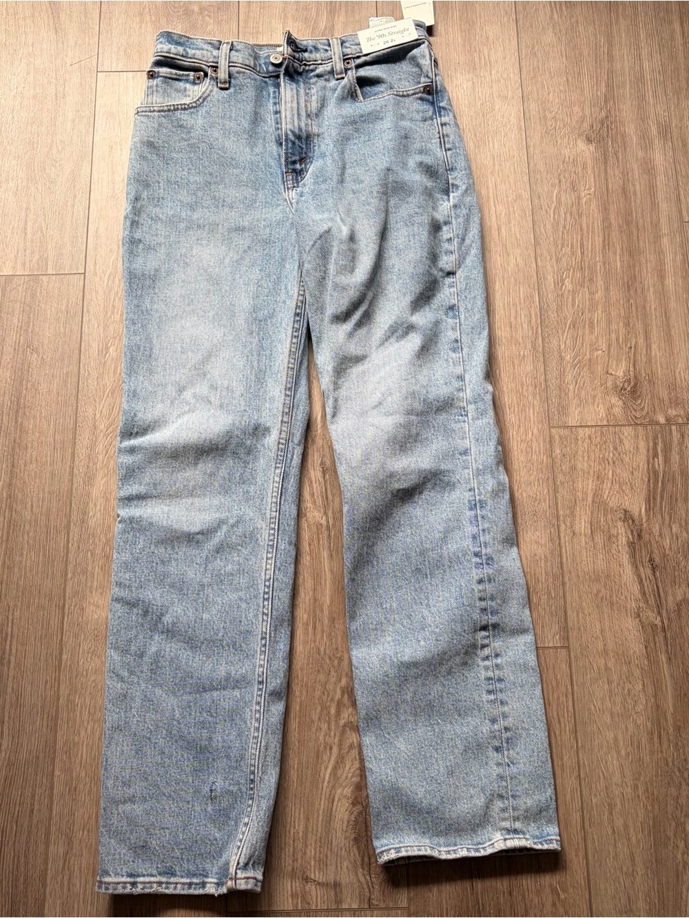 NWT Abercrombie & Fitch 90’s Straight Jeans